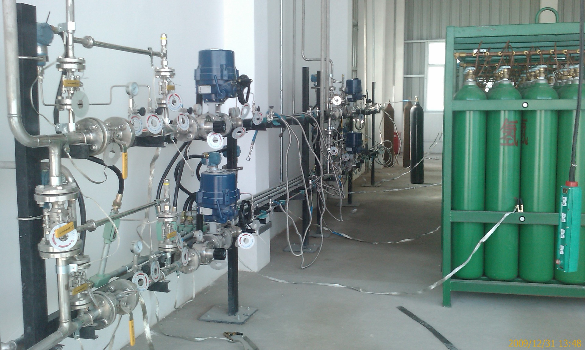 氫氣全自動(dòng)供氣系統(tǒng).jpg
